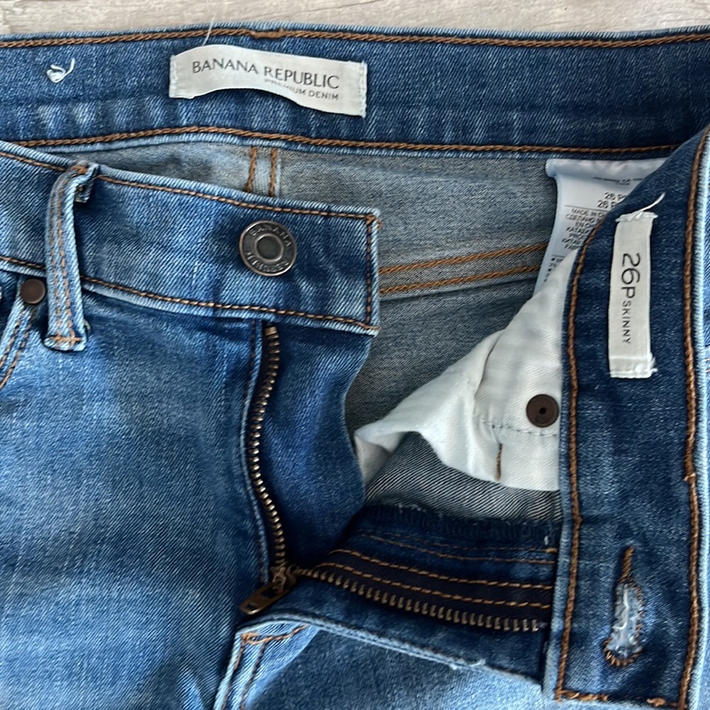 Banana Republic Women’s‎ Jeans Size: 26P Skinny Color: Blue
